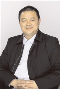四川华中建设集团有限公司董事长-张宏标.jpg